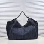 Chanel Denim shopping bag with a small wallet - Image 5