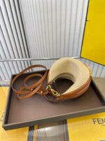 FENDI mini Straw half moon bag Pink Size: 18*9cm - Image 8