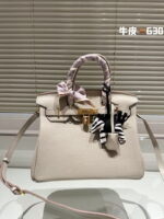 Hermès Birkin Togo Calf Gold Hardware Cream White size: 30????????/ 25????????