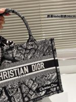 Dior Book tote INLIGHTS Printing shopping bags size: 42cm/ 36cm - Image 5