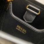 Prada Panier Plain cowhide Bucket bag black size: 15*16*9.5cm - Image 4