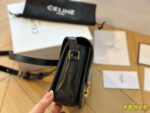 CELINE TRIOMPHE Crossbody bag Black size: 19*15cm - Image 3