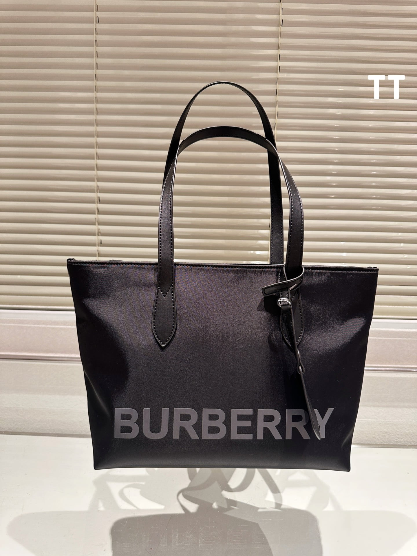 i1694620530_937_0.jpg Burberry nylon tote bag size: 29*24cm - Image 1