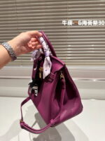 Hermès Birkin Togo Calf Gold Hardware Actino violet size: 30/ 25 - Image 3
