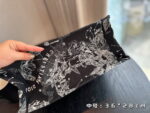 Dior Three-dimensional embroidery Book tote shopping bags black size:  26.5*21cm/36*28 cm/41*35cm - Image 3