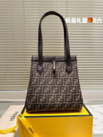 FENDI Origami Shopping bag size：26*28cm - Image 2