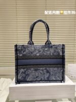 Dior Oblique Book Tote bag navy blue  size: 35cm/42cm - Image 4