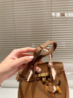 Hermès Birkin Togo Calf Gold Hardware chestnut size: 30/ 25 - Image 7