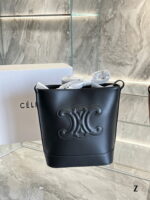 CELINE Caramel brown /Black bucket bag Size: 22*27cm - Image 9