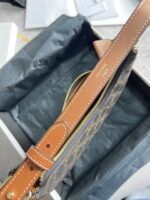 CELINE presbycia cowhide underarm bag size: 23*19*7cm - Image 8