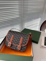 Goyard Messenger bag 547965 size: 21*5*16cm - Image 2
