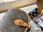 Louis Vuitton / LV Tambourin Saddle bag M44860 size: 18*16cm - Image 3
