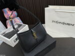 YSL vintage Underarm bag size: 24*13cm