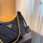 Prada Underarm handbag size: 21*6*17cm - Image 3