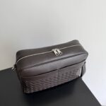 BV Baodie Home Large Intreccciato Woven Camera Bag - Image 3