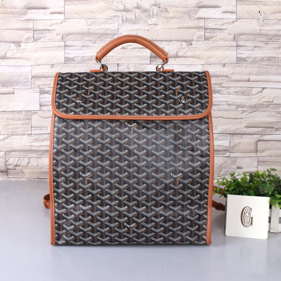 o_1ddscvskk4cg1obbclh1j7uqca42.jpg Goyard Backpack black with earthy yellow size:32*14*37cm - Image 1