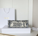 Dior book tote 3D Three-dimensional relief embroidery size: 36cm - Image 7