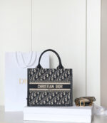 Dior embroidery tote bag
