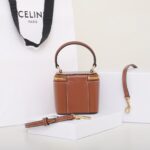 Celine celin-e23s Spring/Summer - Mini smooth leather makeup case - Image 4