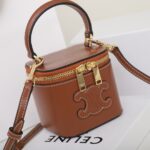 Celine celin-e23s Spring/Summer - Mini smooth leather makeup case - Image 3