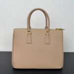 Prada - Image 5