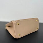 Prada - Image 6