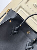 Louis Vuitton / LV on my side m22225 Black size: 30.5*24.5*14cm - Image 7