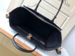 Louis Vuitton / LV on my side m22225 Black size: 30.5*24.5*14cm - Image 8