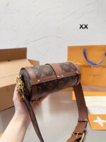 Louis Vuitton / LV prefall papillon trunk monogram round flip latch design crossbody bag - Image 6