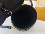 Louis Vuitton / LV monogram Drum bag m43986 size: 16*14.5*16cm - Image 9