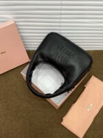 Miuwander lambskin matelasse texture embroidery Handbag  size: 22cm - Image 3