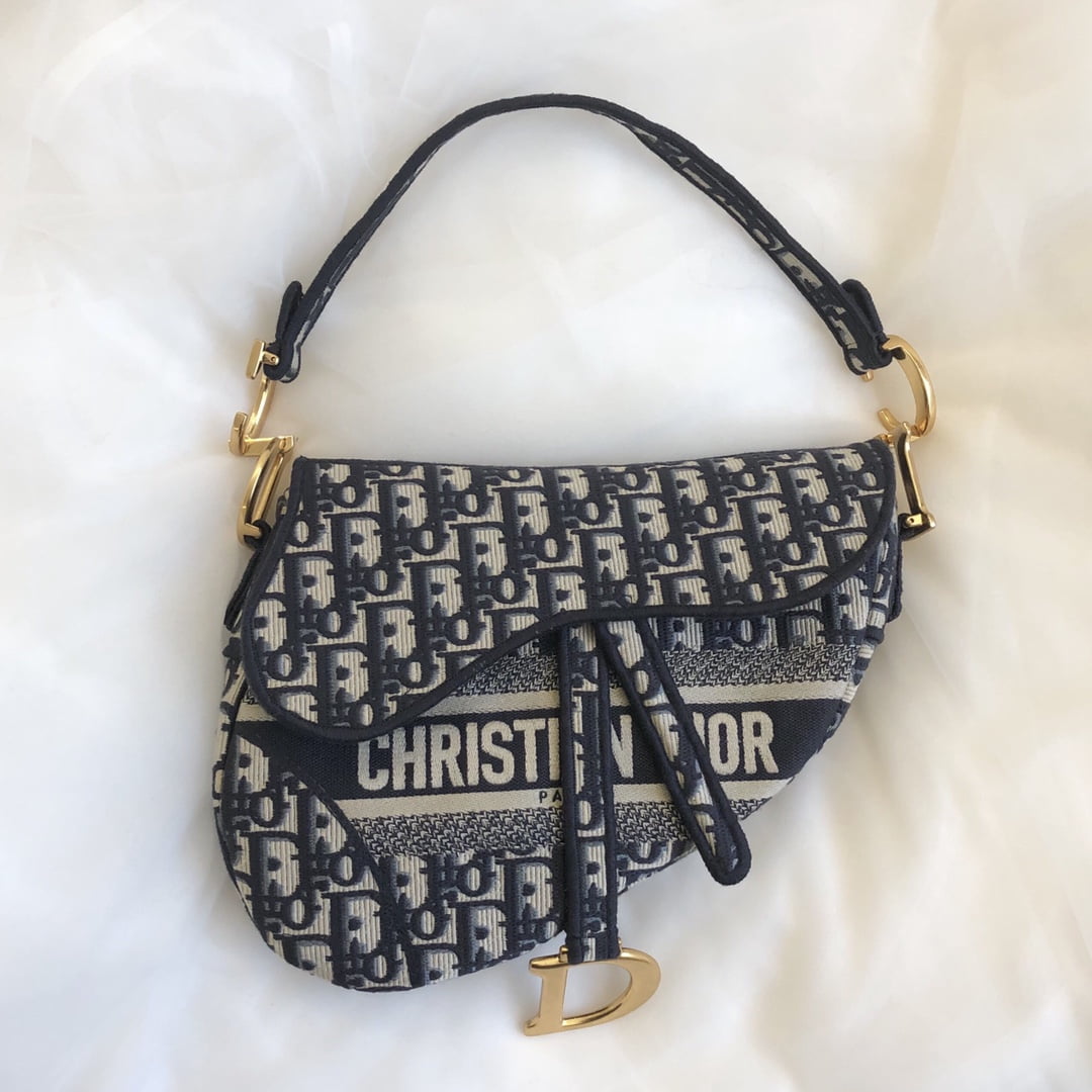 微信图片_20231109162329.jpg Dior saddle bag 3351 size: 24*16*18cm - Image 1