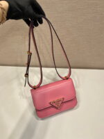 Prada Waxed cowhide Messenger bag 1bd340 size: 20*13.5*5.5cm - Image 2